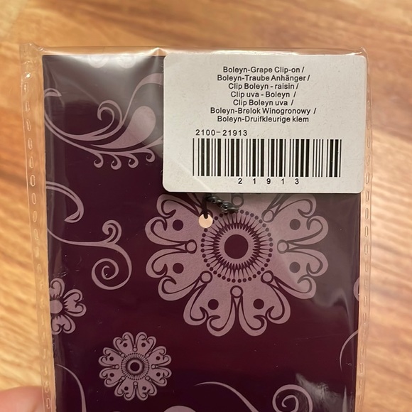 NIP Grace Adele Boleyn Purse Charm in Grape - Picture 3 of 4